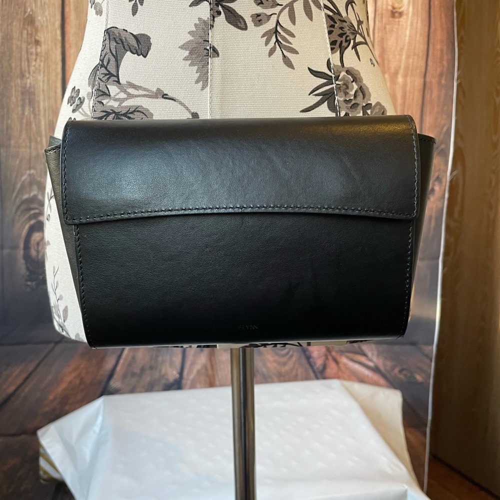 FLYNN Byron Leather Belt Bag